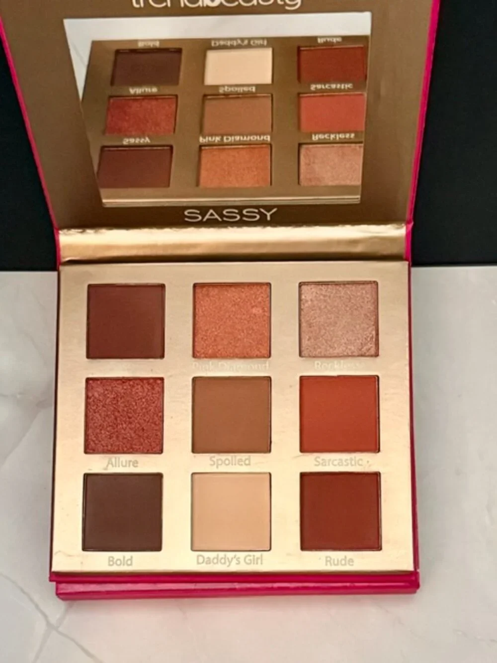 Trend Beauty Boss Babe SASSY 9 Color Eyeshadow Palette NIB